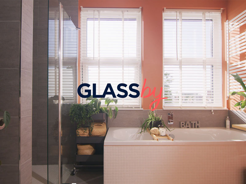 GlassBy – Shower